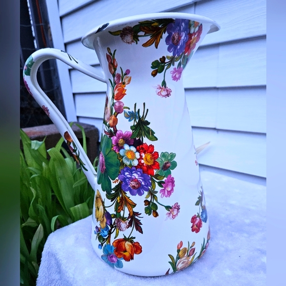 MacKenzie-Childs Other - Mackenzie Childs White Flower Market Large Practical Pitcher